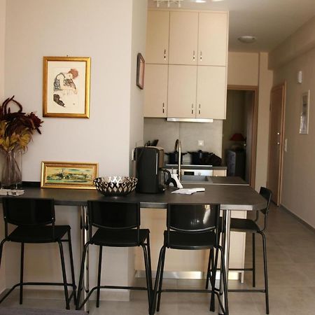 Lovely Sea Front Apartment Itea Luaran gambar