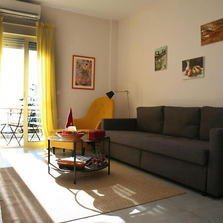 Lovely Sea Front Apartment Itea Luaran gambar