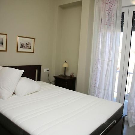Lovely Sea Front Apartment Itea Luaran gambar